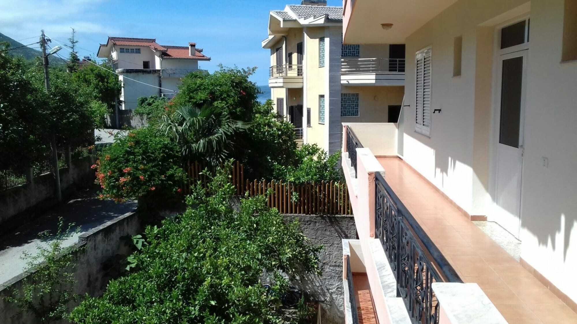 Vila Kristal Vlora Dış mekan fotoğraf